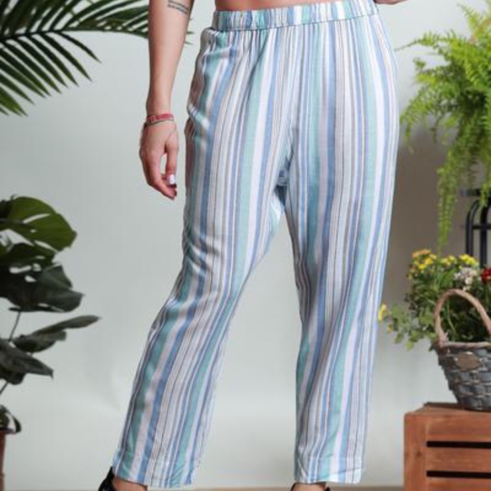 BEACH CAPRI PANTS